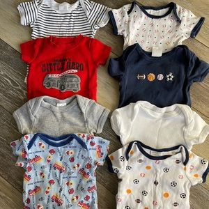 Carter’s Boy Onesies 8 Piece Bundle, Size NB